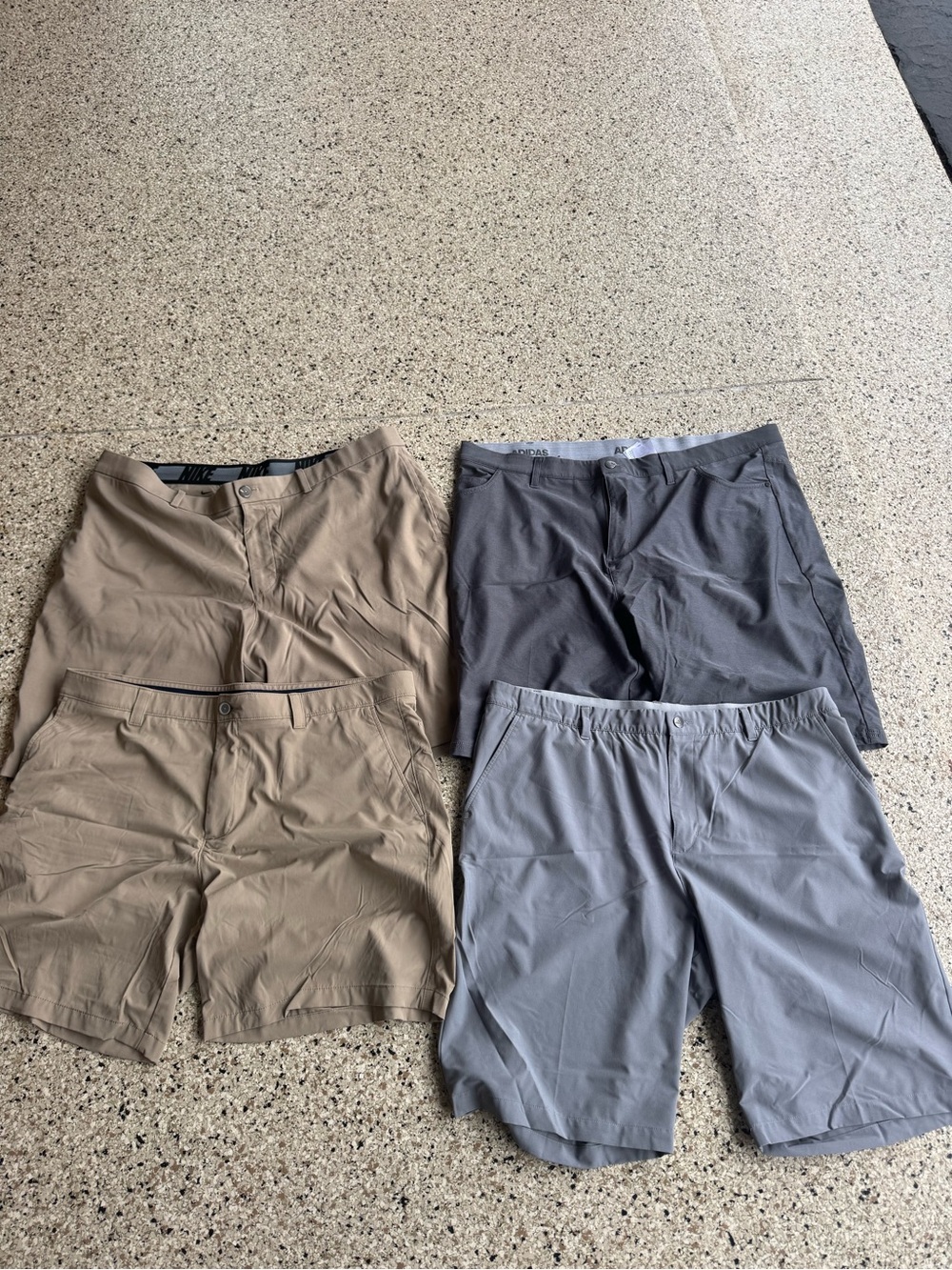 Men's Performance Shorts Pack - lot of 4 size 42. Southern tide, adidas and Nike